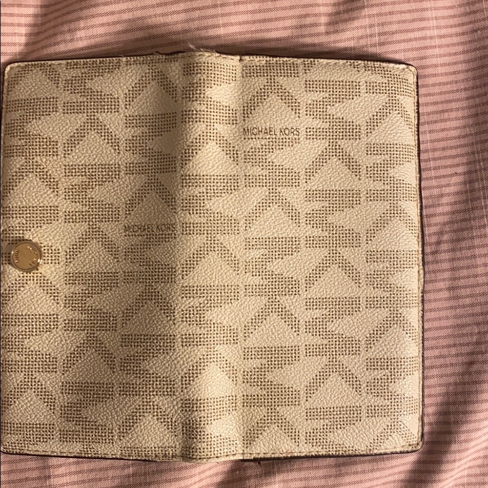 Used MK Wallet